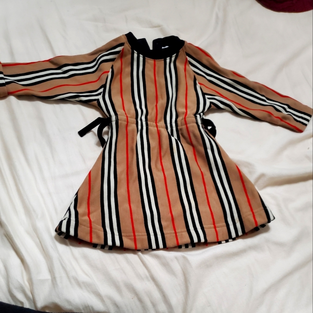 AUTHENTIC 18MONTH BURBERRY LIL GIRL DRESS